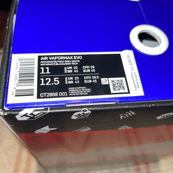 Air VaporMax Evo Sneaker - Picture 3 of 10